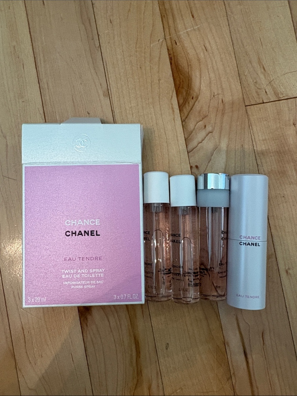 CHANEL Chance Eau Tendre Travel Spray Set - Pink & White